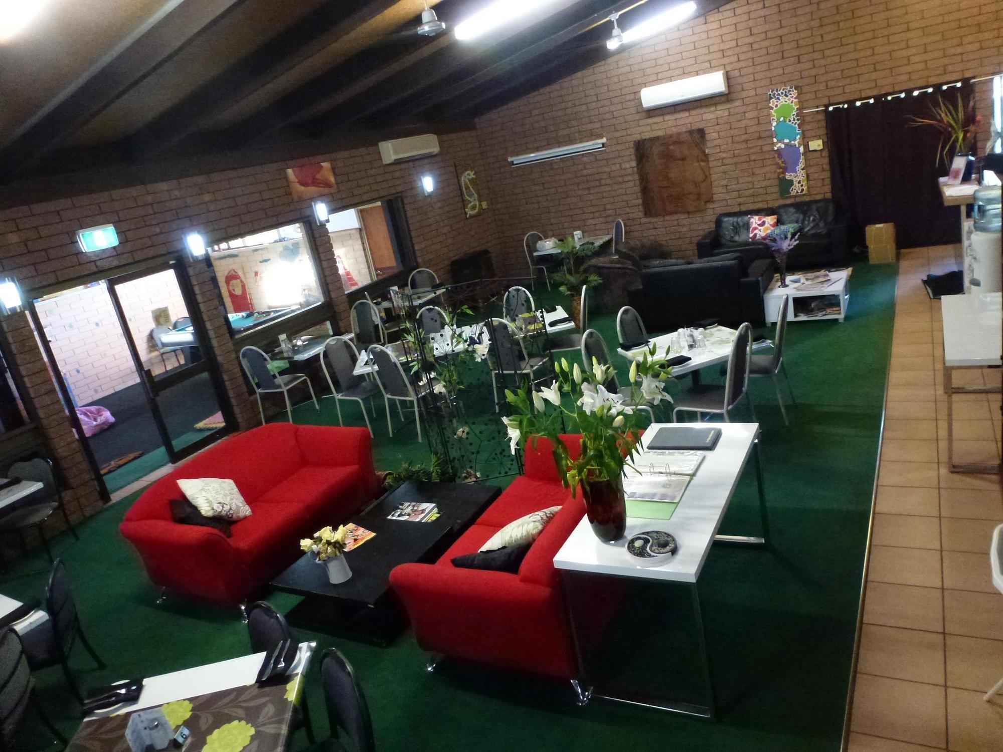 Eldorado Motor Inn Тенънт Крийк Екстериор снимка